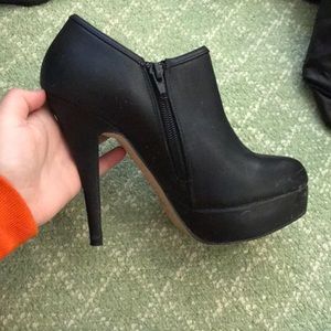 Madden girl heel